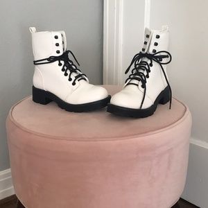 MIA White Combat boot